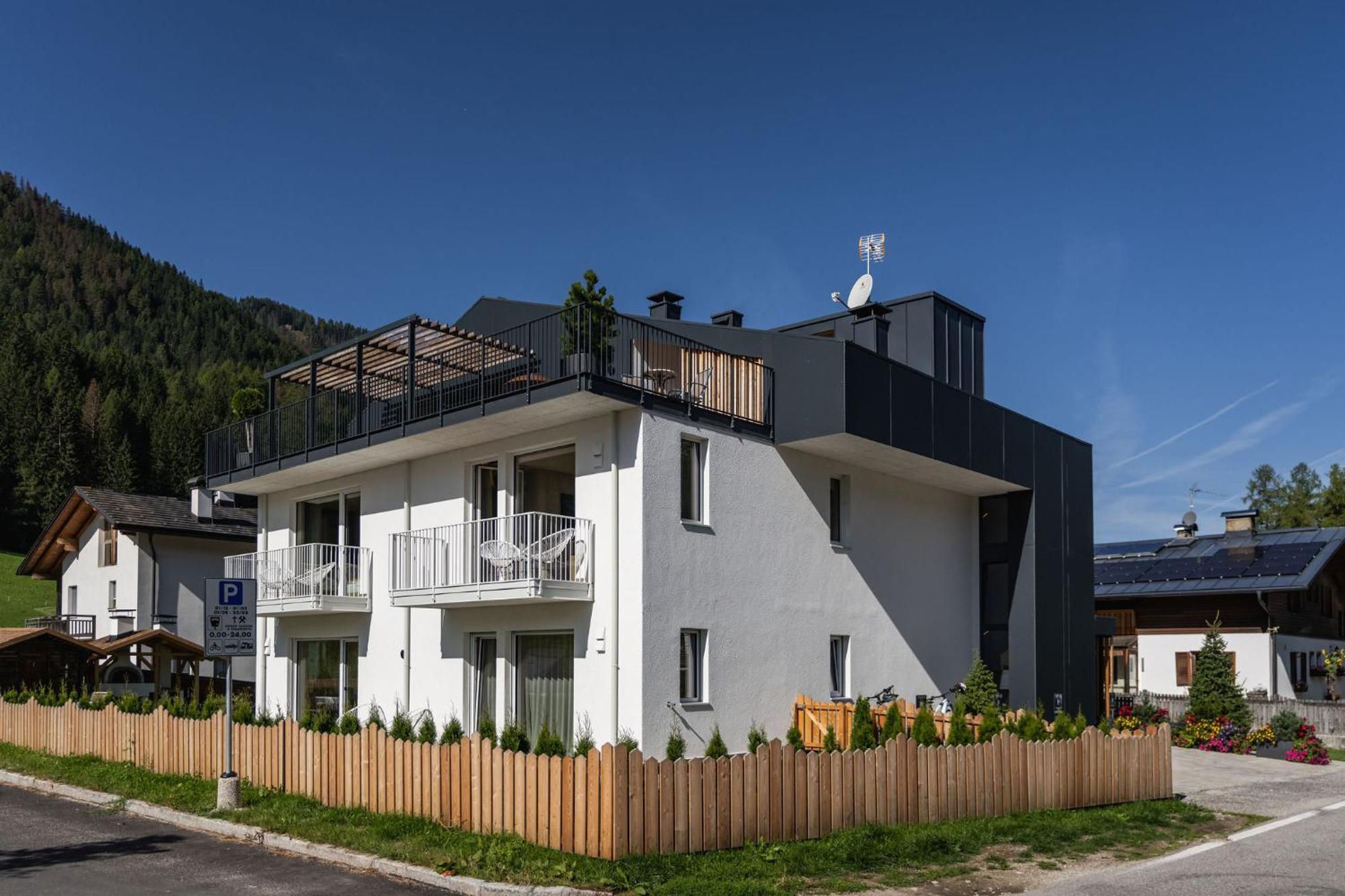 Ariane'S Guesthouse Сесто Экстерьер фото