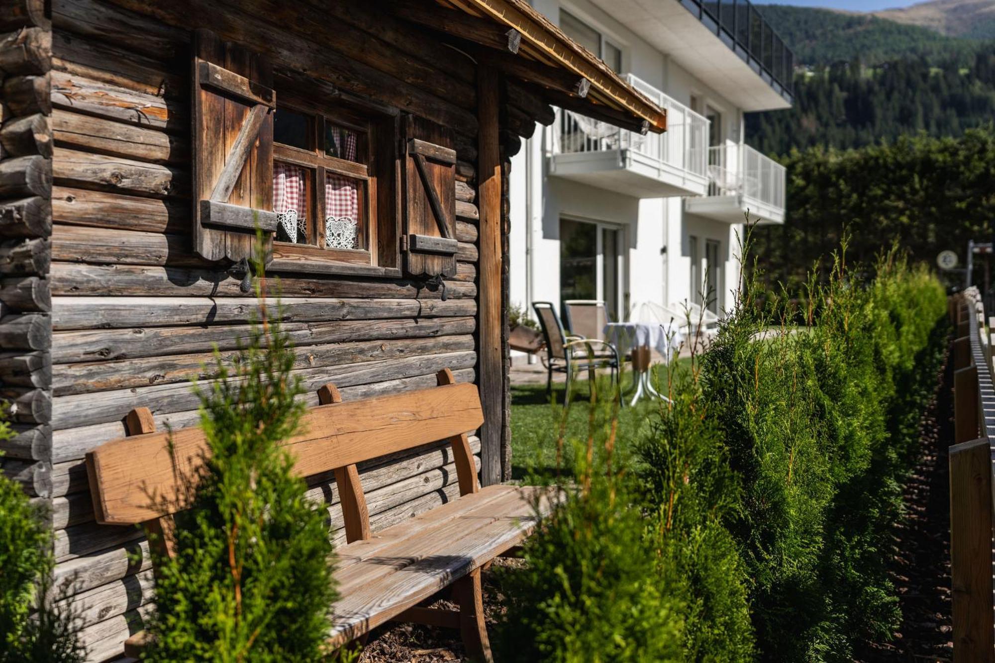 Ariane'S Guesthouse Сесто Экстерьер фото